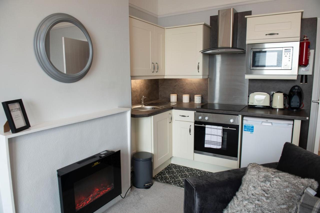 Charles Alexander Short Stay - Highcliffe Apartments Cleveleys Zewnętrze zdjęcie
