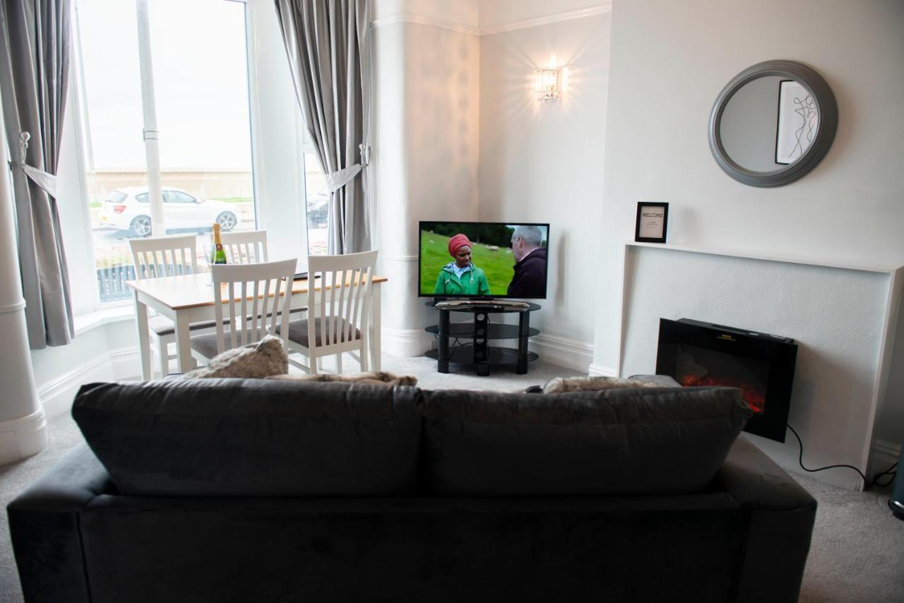 Charles Alexander Short Stay - Highcliffe Apartments Cleveleys Zewnętrze zdjęcie